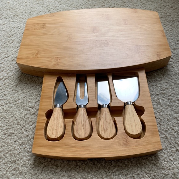 NWOT H&L Home Bamboo Cheese and Charcuterie Board and Cutlery - Picture 1 of 10